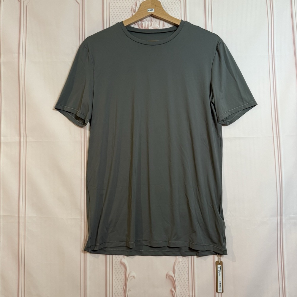 NWT Skims Sport Short Sleeve In Gunmetal Men's Size Small Stretchy Athleisure